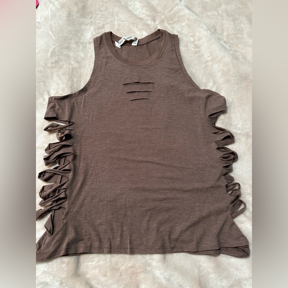 Workout Tank - Picture 1 of 3